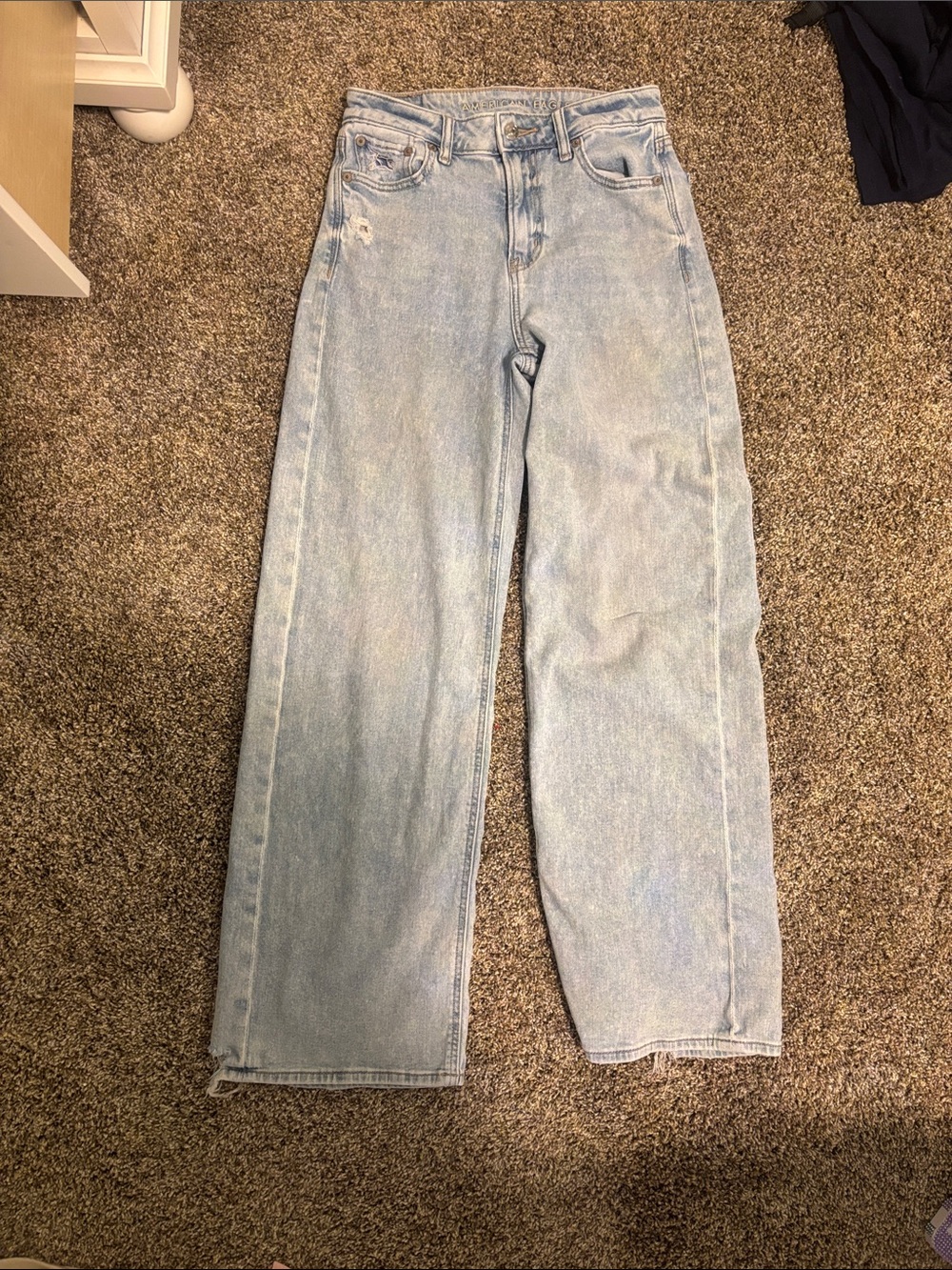American Eagle Outfitters Light Blue High-Rise Straight Leg Jeans